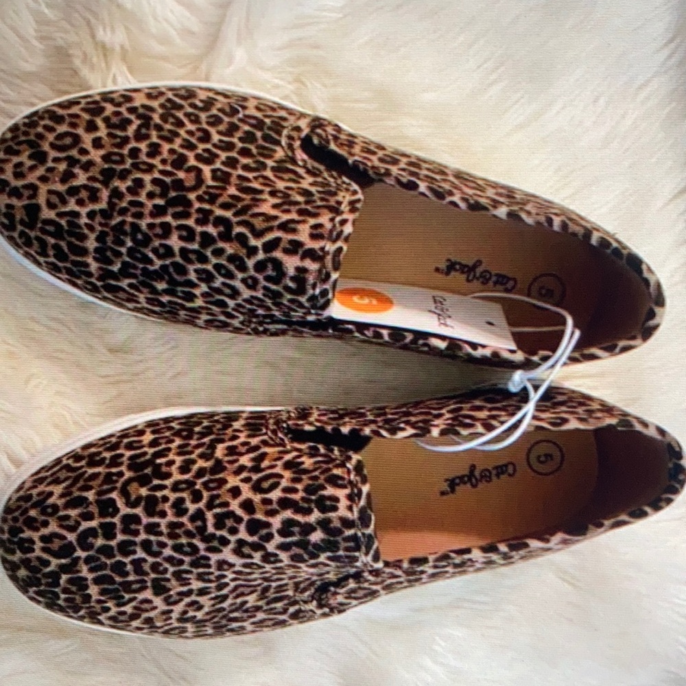 Cat & jack Leopard Print Slip on shoes